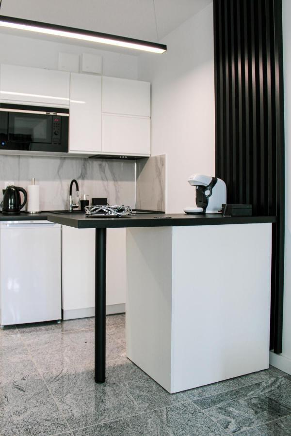 Apartament White-Niska Z Garazem Podziemnym 키엘체 외부 사진