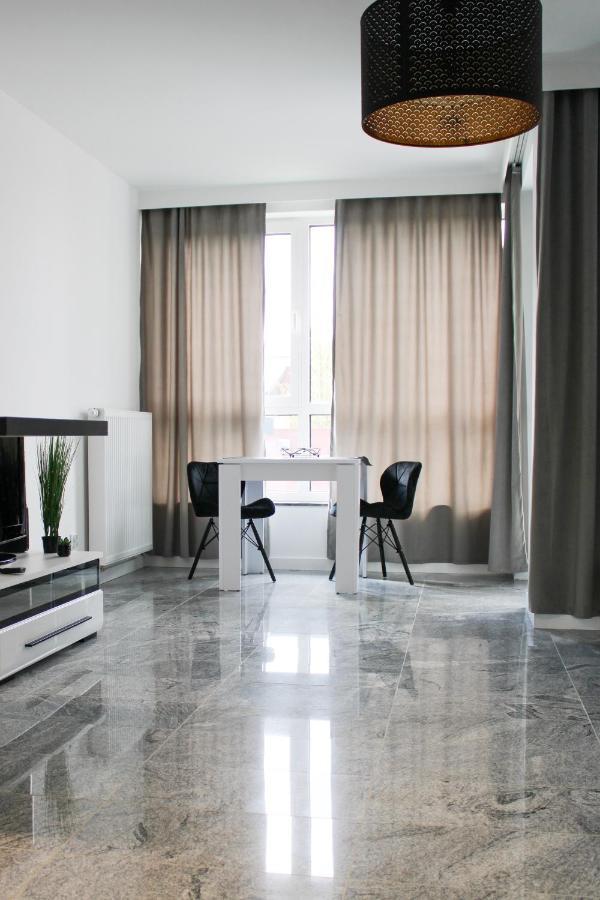 Apartament White-Niska Z Garazem Podziemnym 키엘체 외부 사진